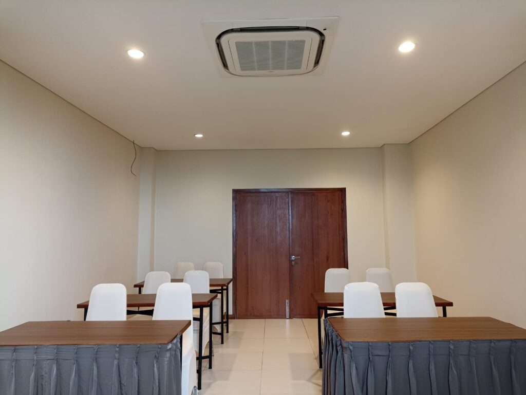 Camelia Classroom Setup b