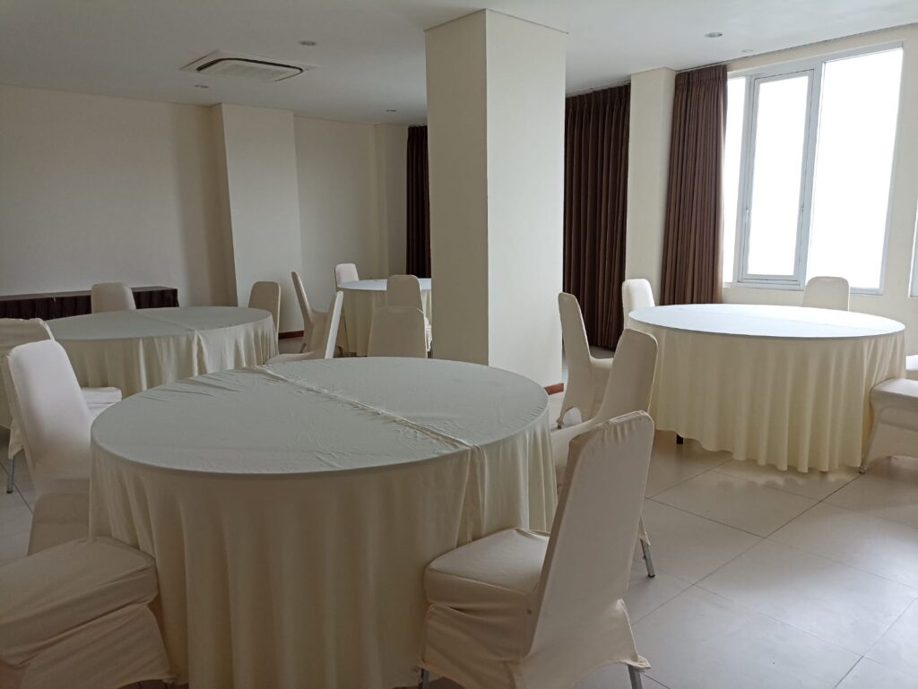 Cempaka Round Table Set up A