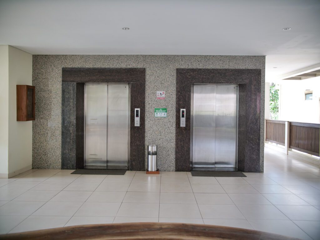 Timur-Facility-Lift